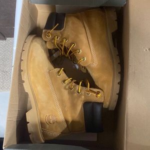 Women’s Timberland Boots- Size 6